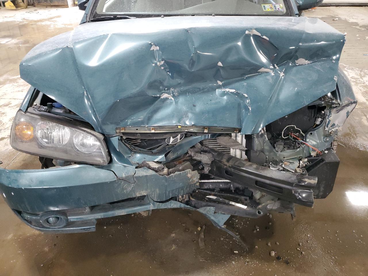 2006 Hyundai Elantra - Image 11
