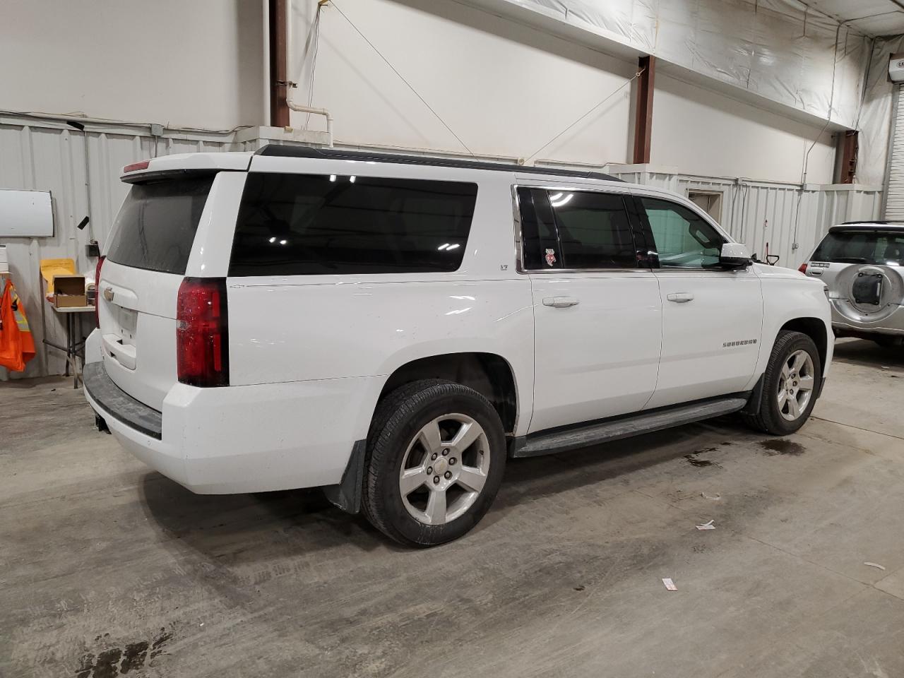 2016 Chevrolet Suburban - Image 3