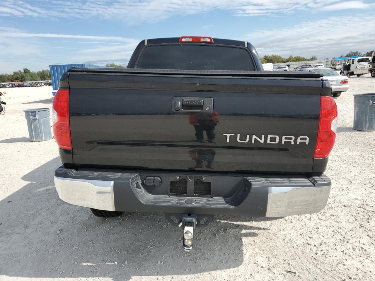 2015 Toyota Tundra Crewmax Sr5 VIN: 5TFEM5F17FX092201 Lot: 88625305