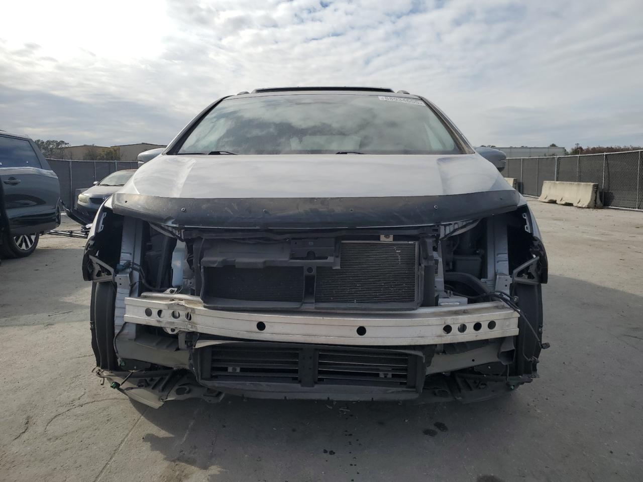 2018 Honda Odyssey - Image 5