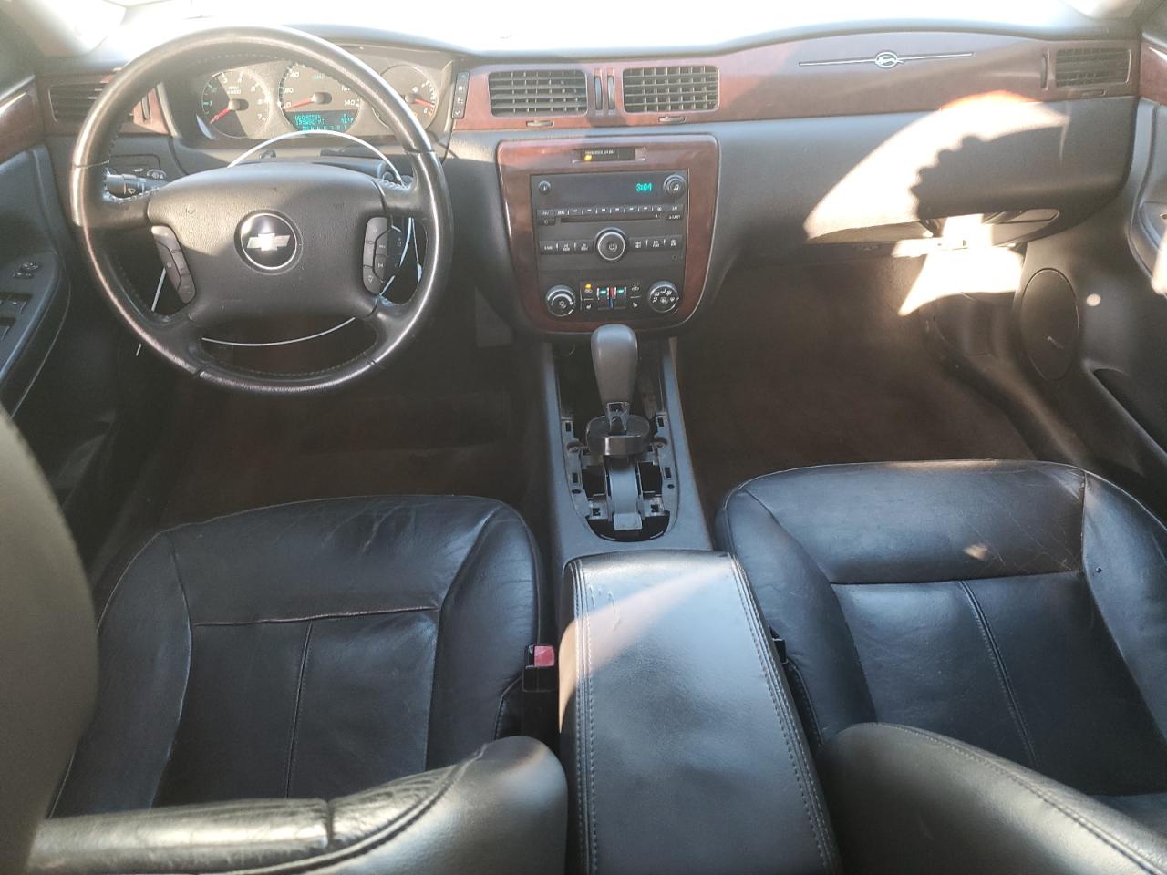 2010 Chevrolet Impala - Image 8