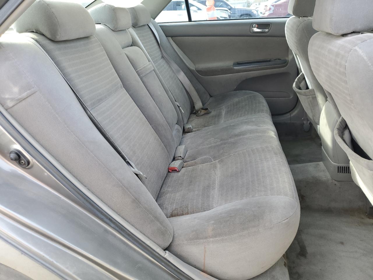 2006 Toyota Camry - Image 10
