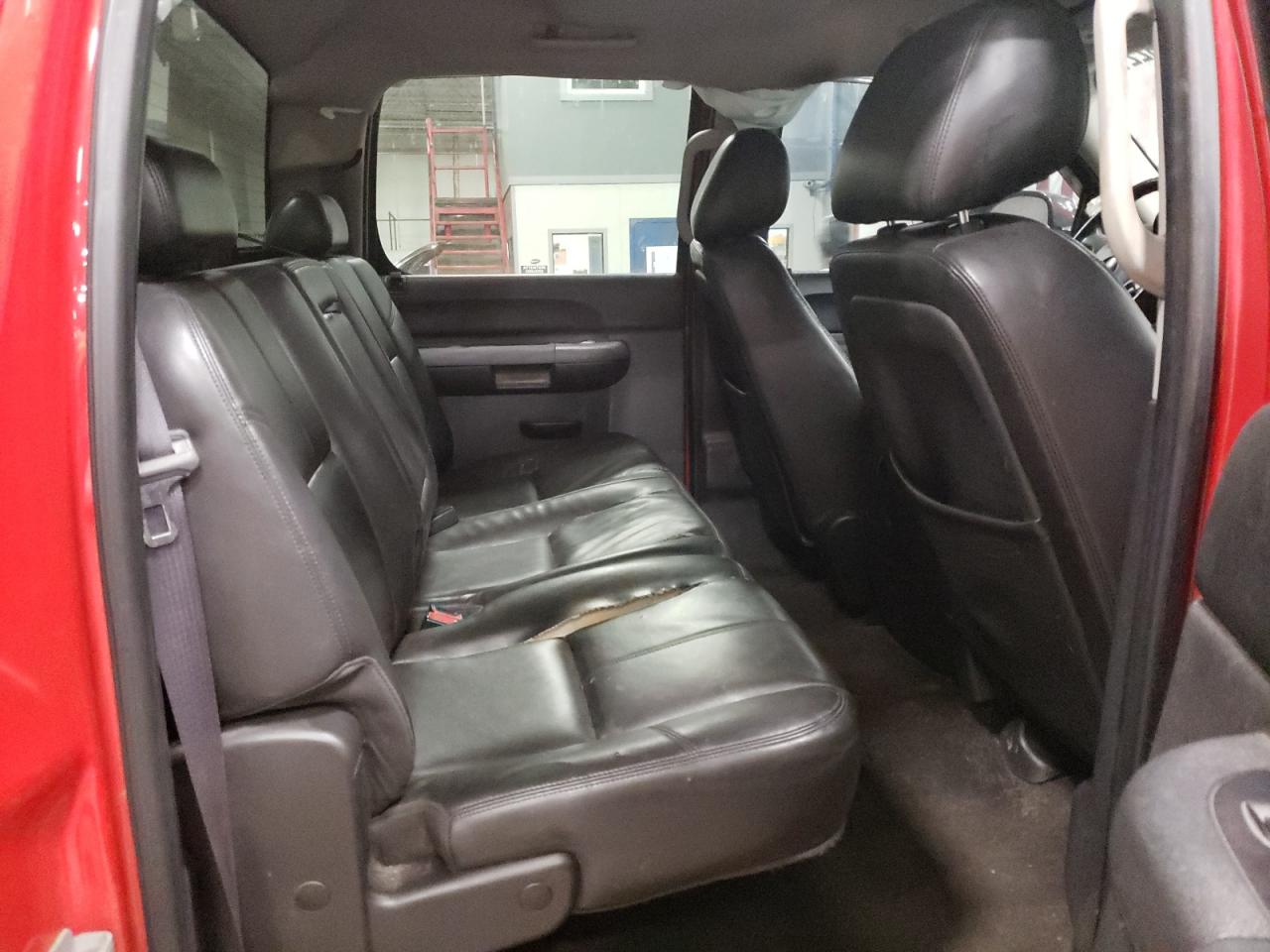 2011 GMC Sierra - Image 10