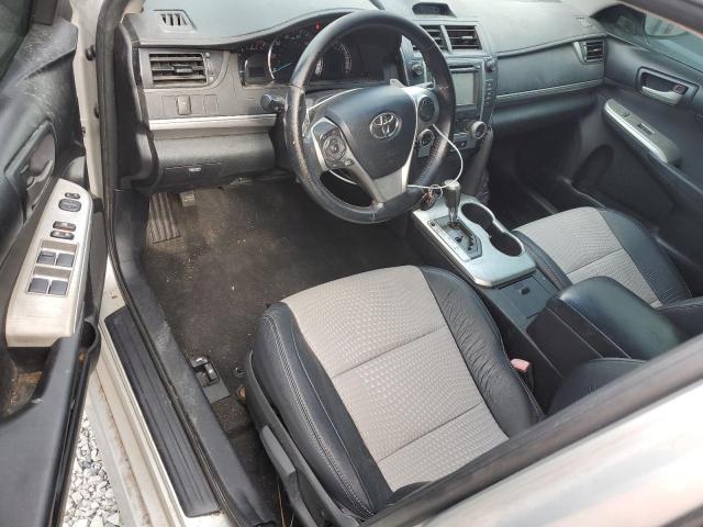  TOYOTA CAMRY 2014 Srebrny