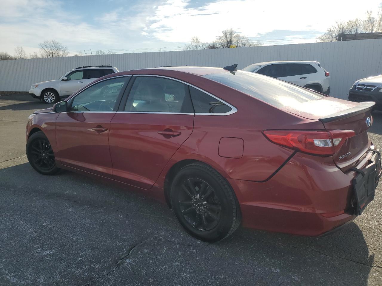 2016 Hyundai Sonata - Image 2