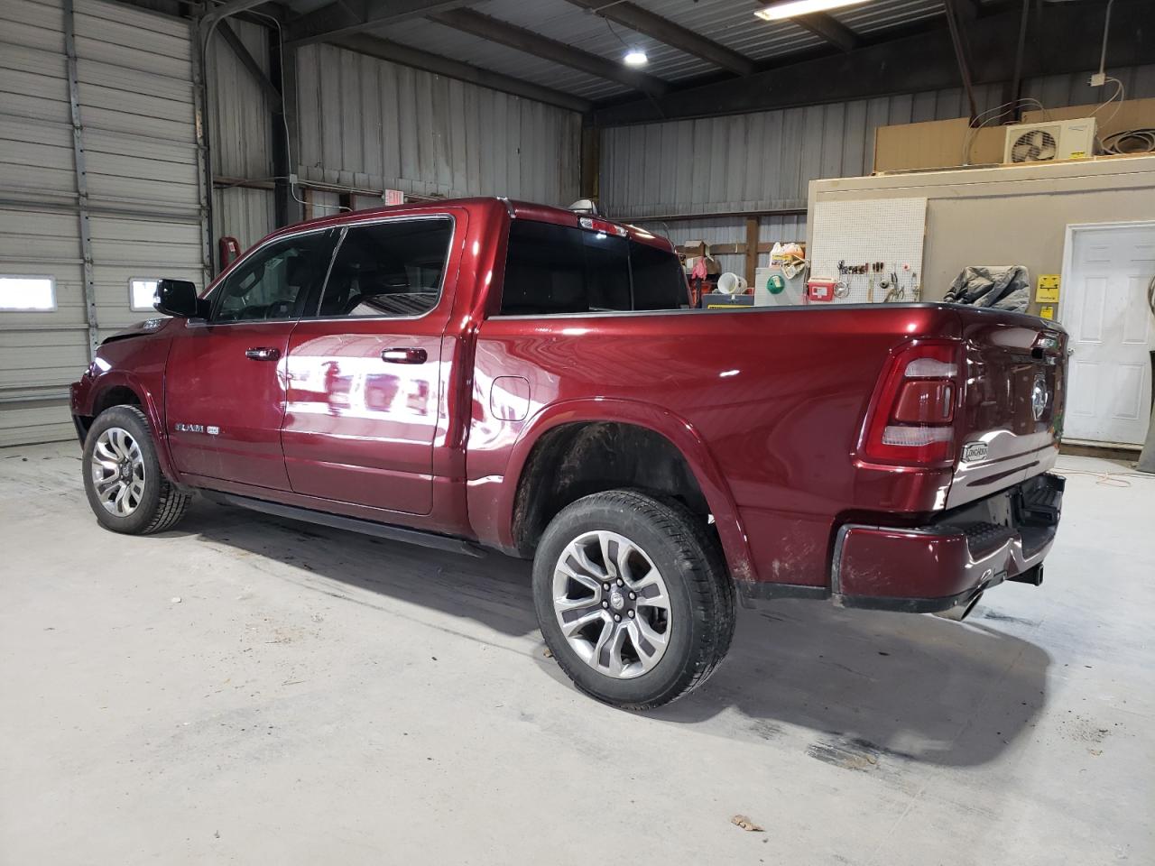 2020 RAM 1500 - Image 2