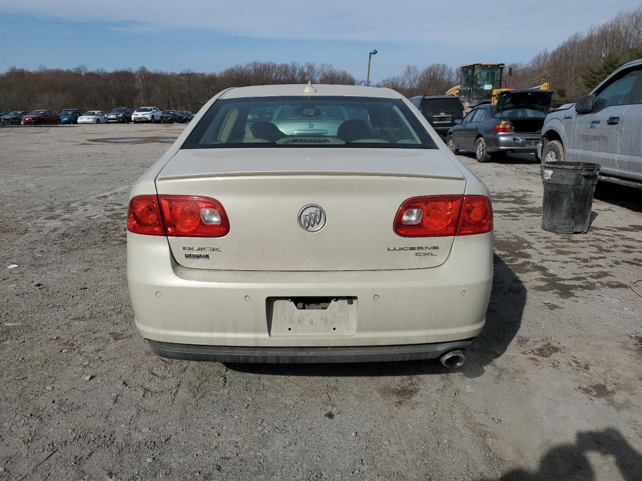2011 Buick Lucerne - Image 6