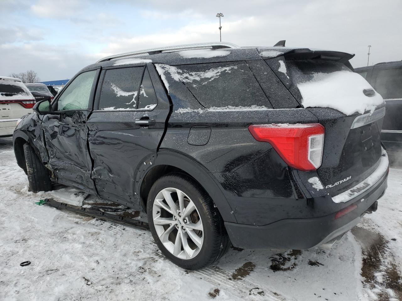 2022 Ford Explorer - Image 2