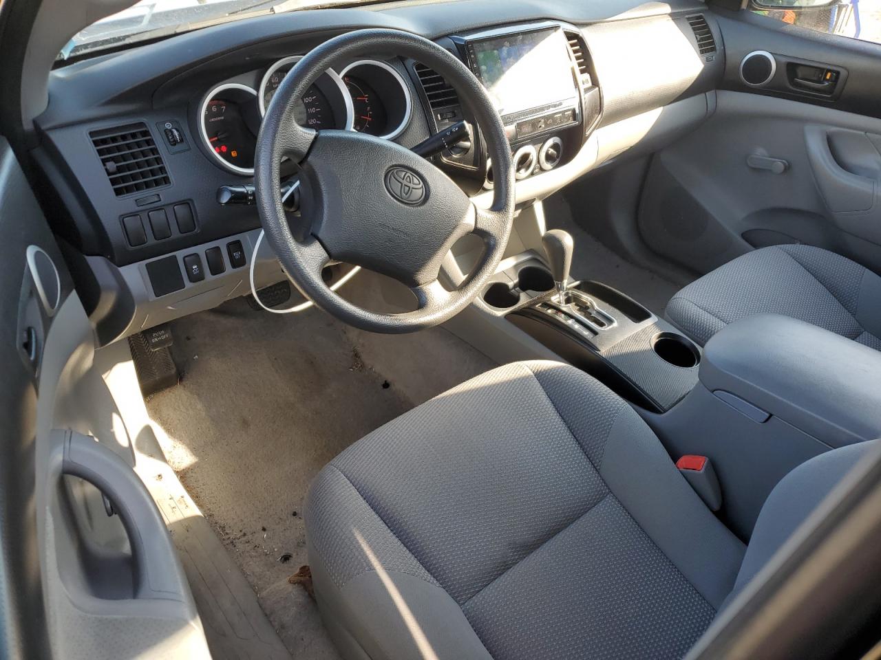 2011 Toyota Tacoma - Image 8