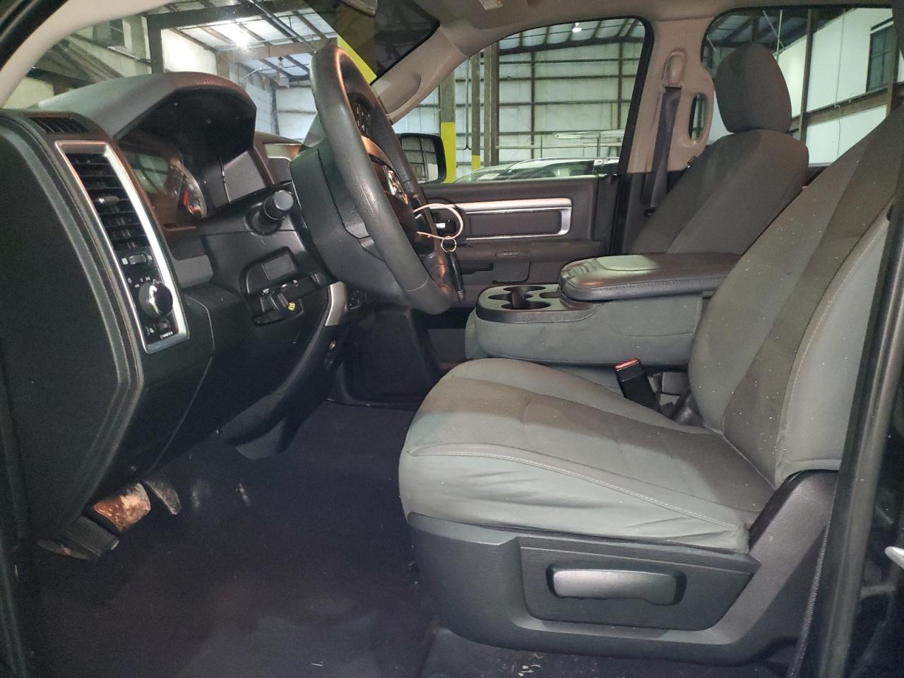 2019 RAM 1500 - Image 7