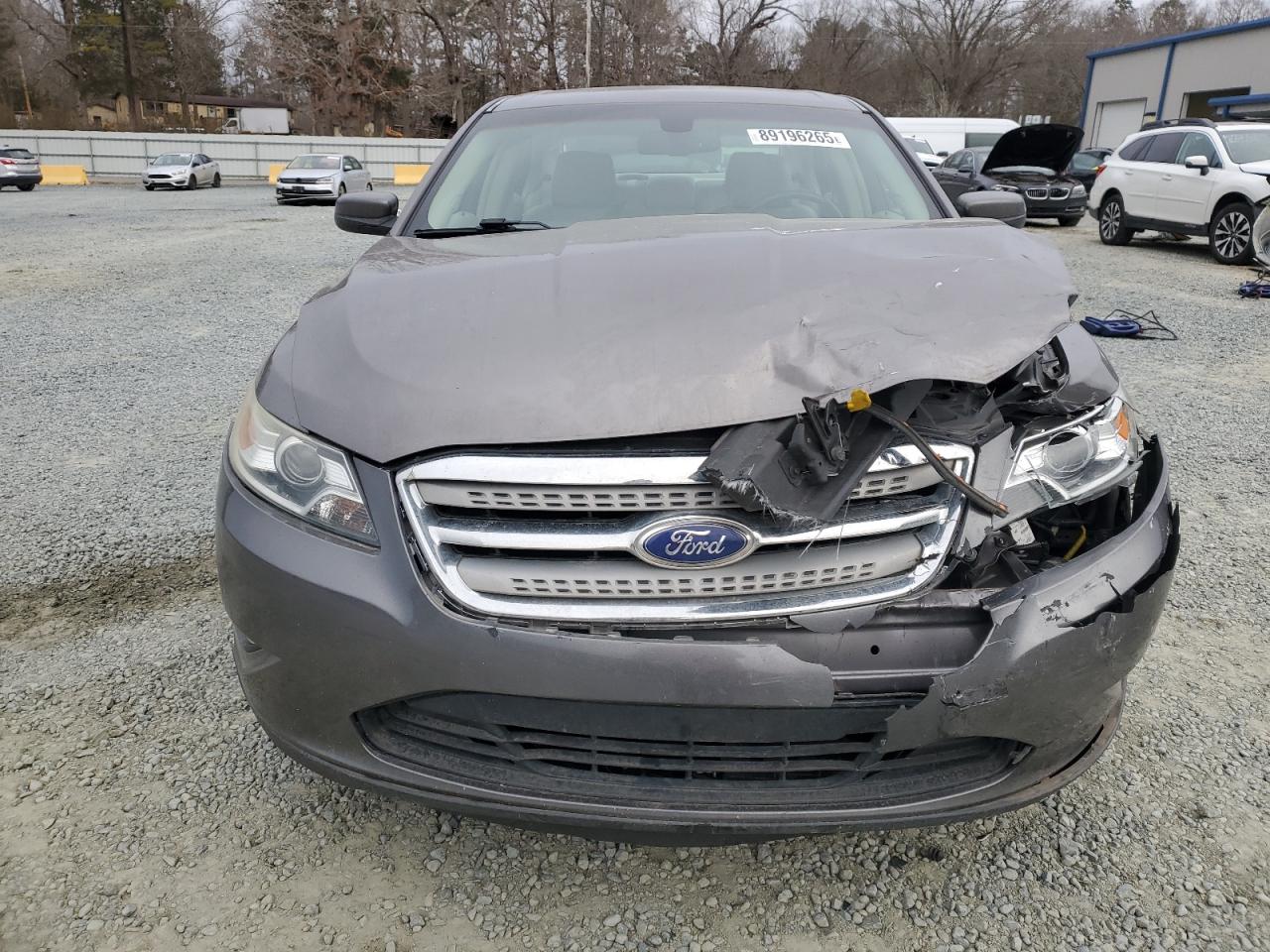 2011 Ford Taurus - Image 5