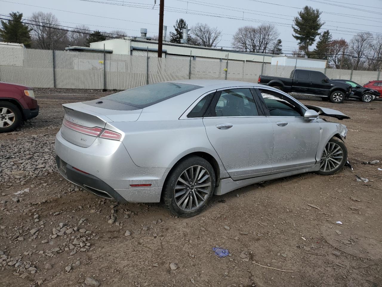 2018 Lincoln MKZ - Image 3