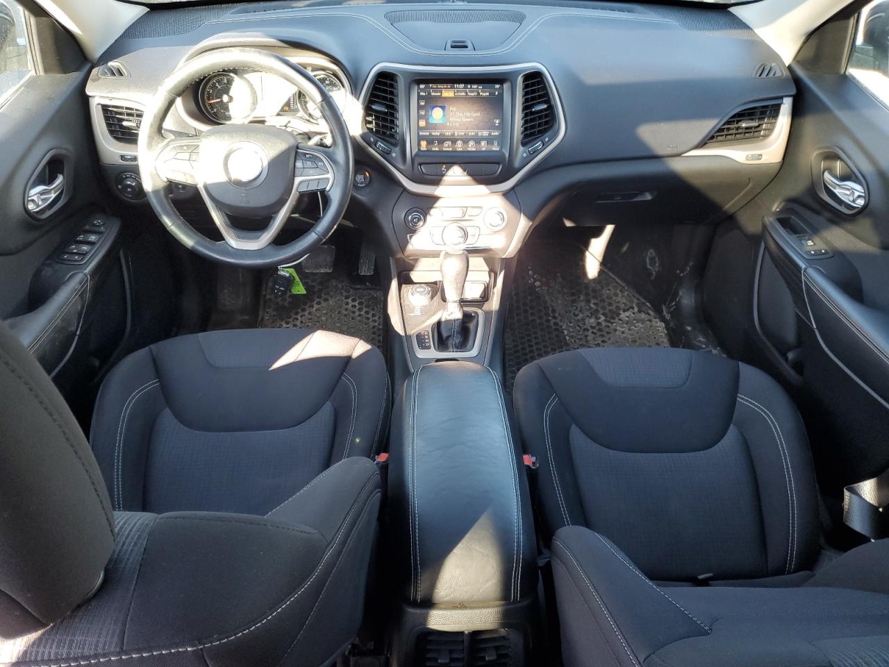 2015 Jeep Grand Cherokee - Image 8