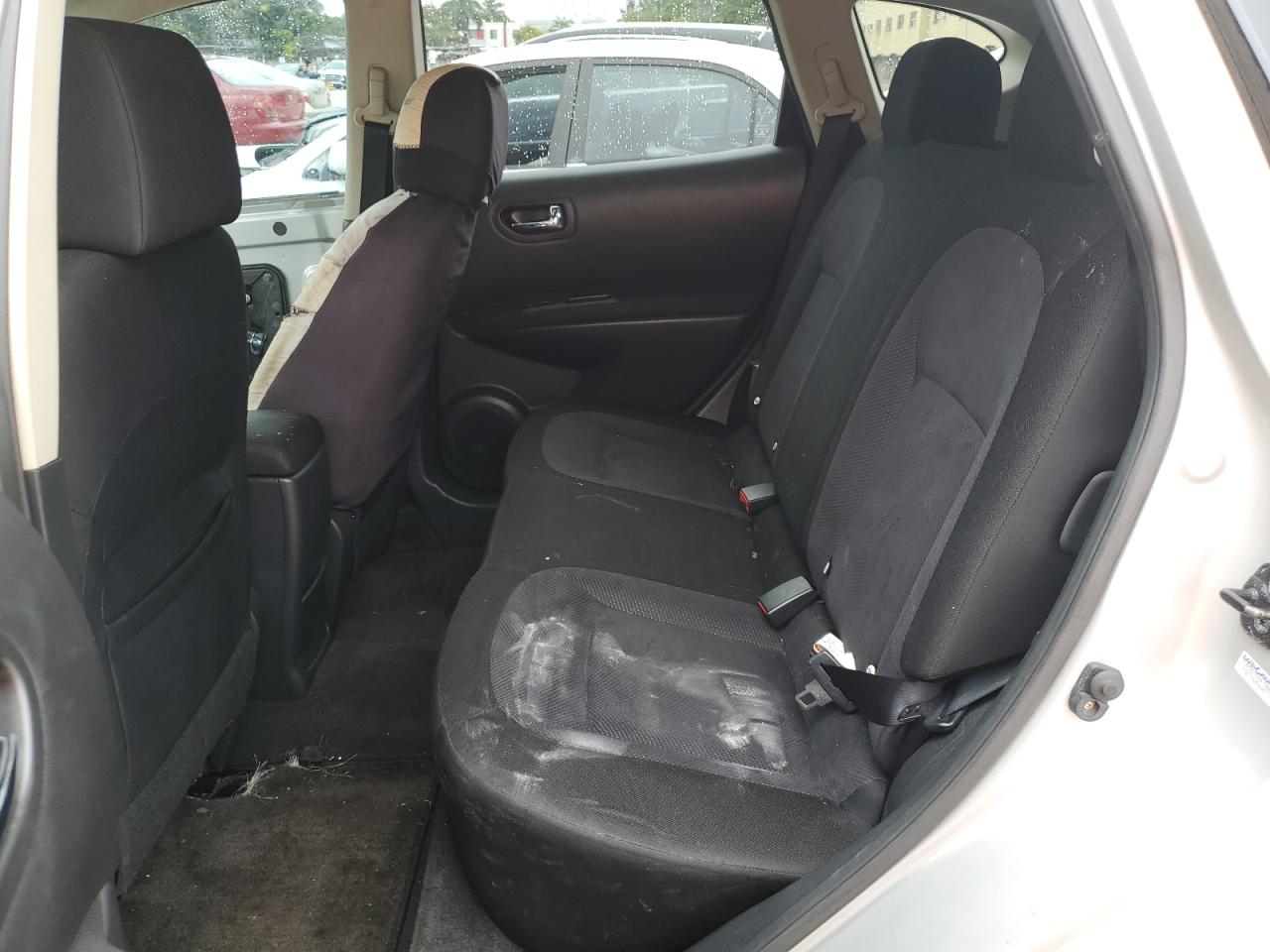 2012 Nissan Rogue - Image 10