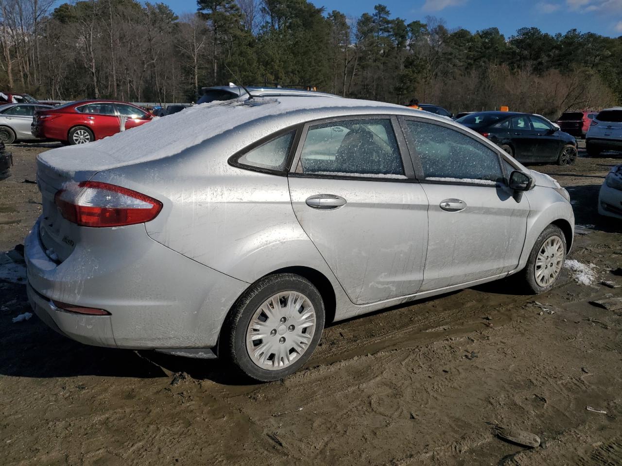 2014 Ford Fiesta - Image 3