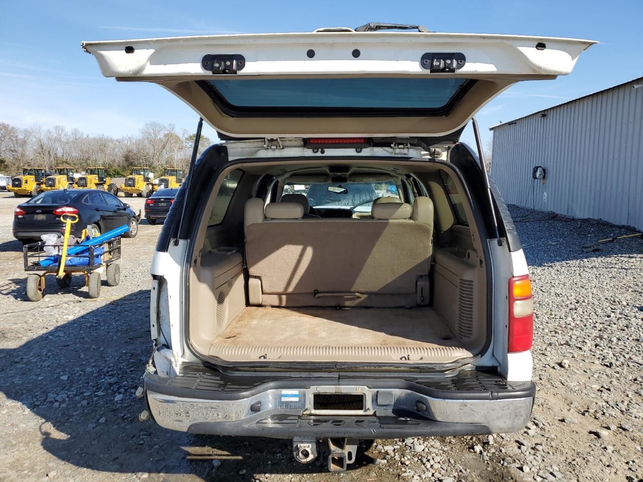 2002 Chevrolet Suburban - Image 6