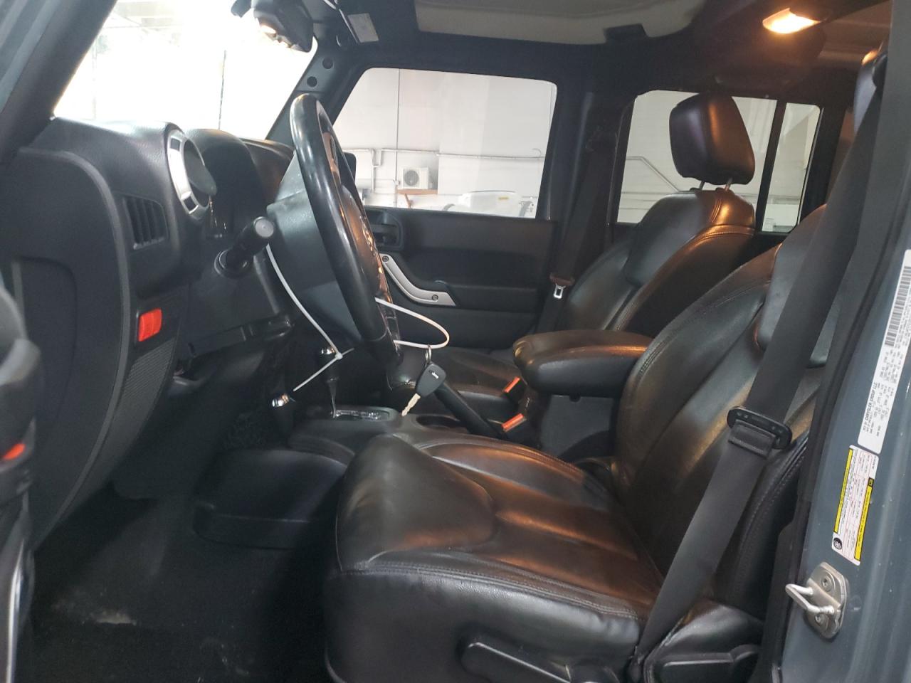 2013 Jeep Wrangler - Image 7