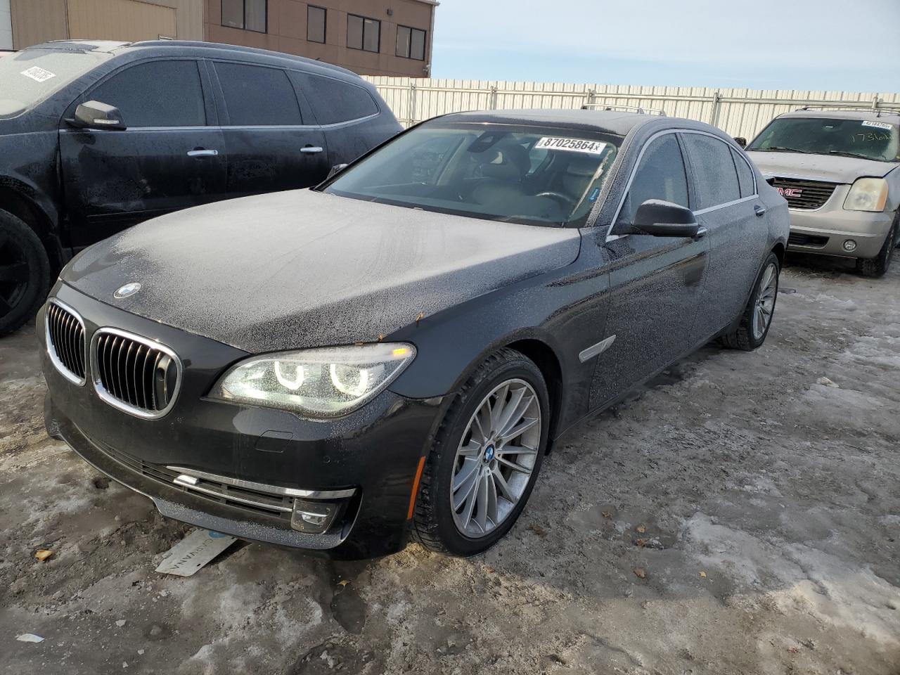 2013 Bmw 750 Lxi продається в Kansas City, KS - Rear End