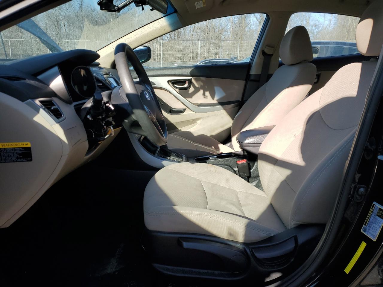 2014 Hyundai Elantra - Image 7