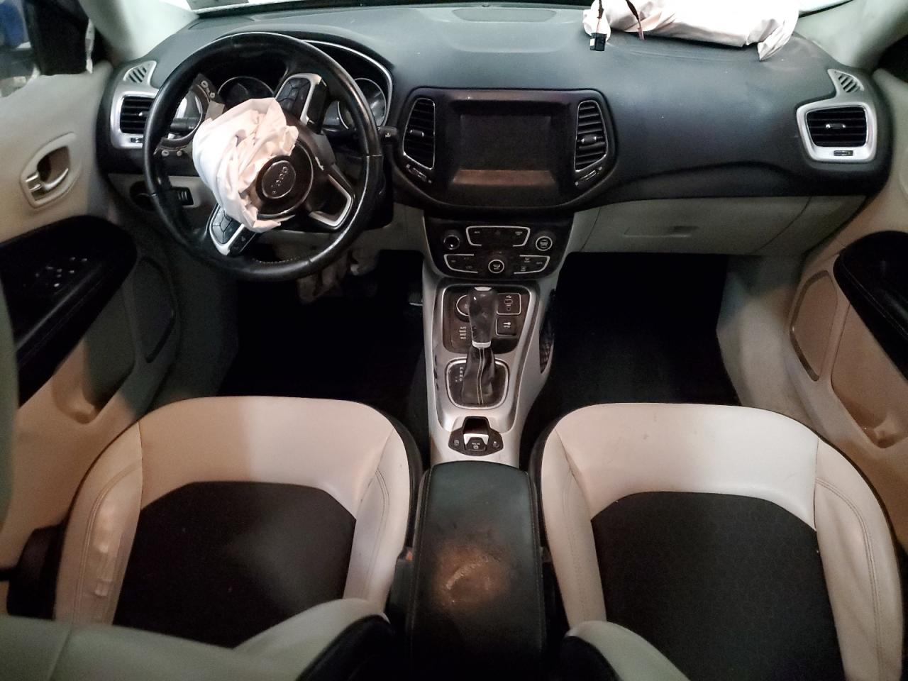 2018 Jeep Compass - Image 8