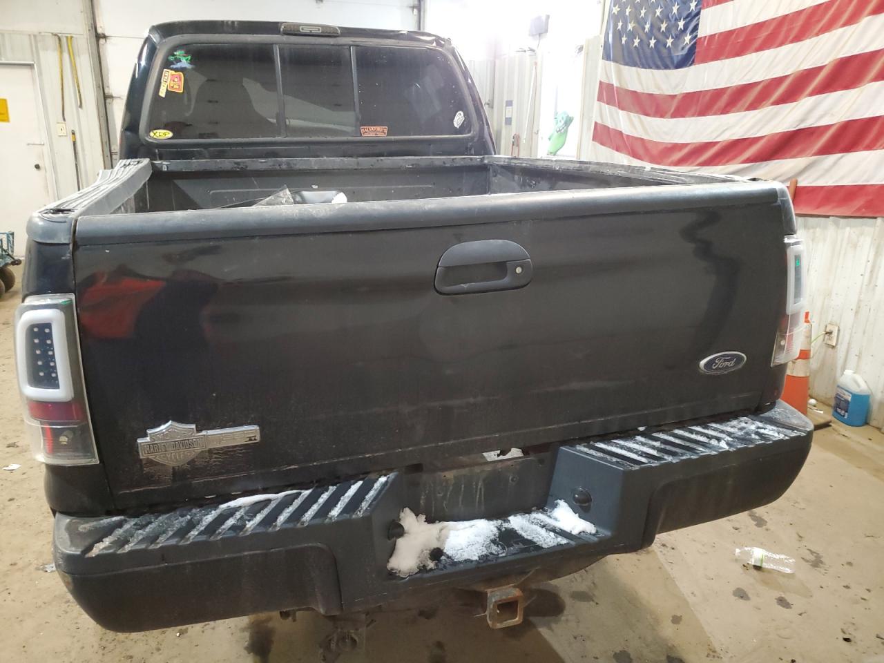 2006 Ford F350 - Image 6