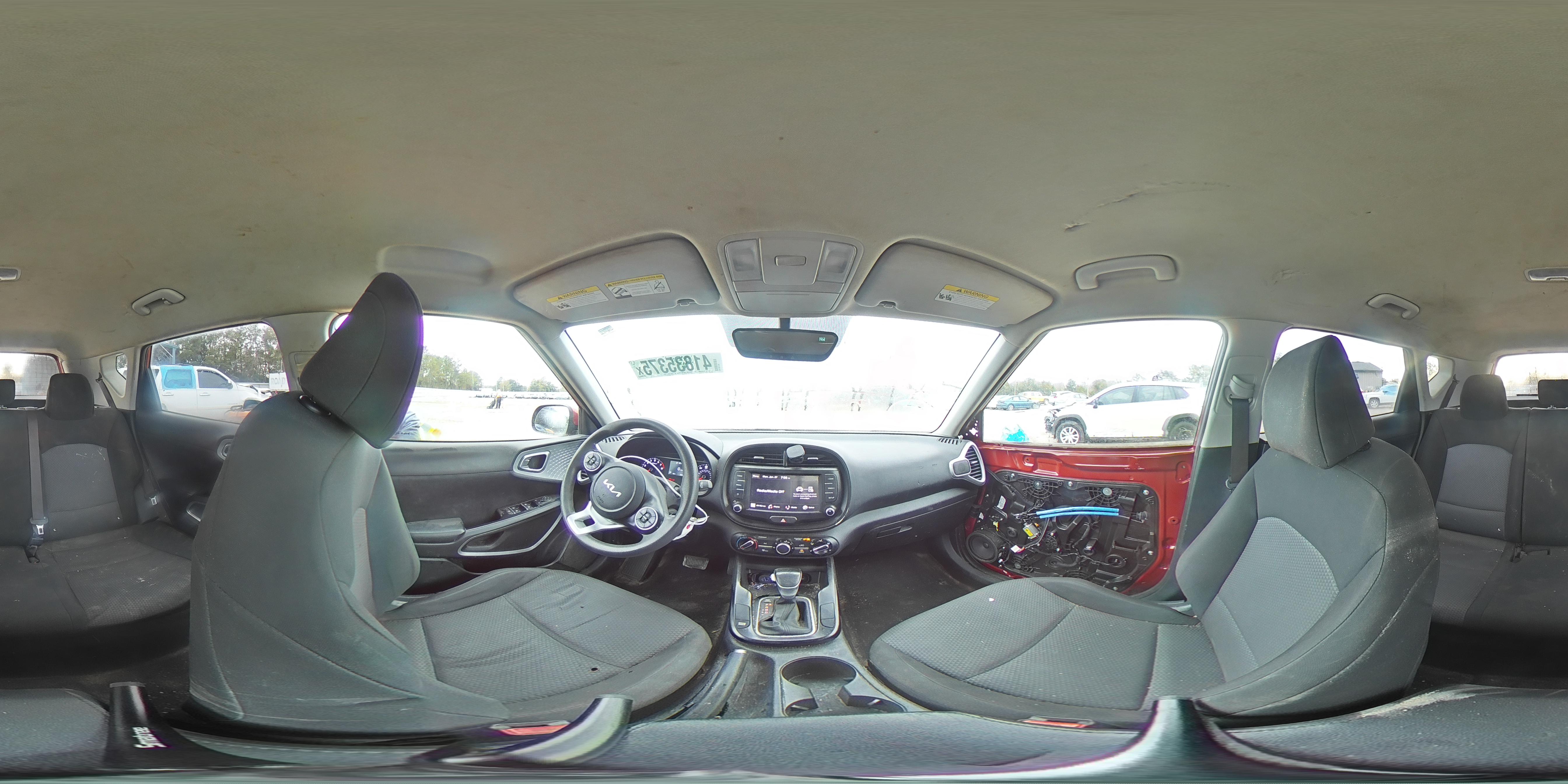 2022 Kia Soul - Image 12