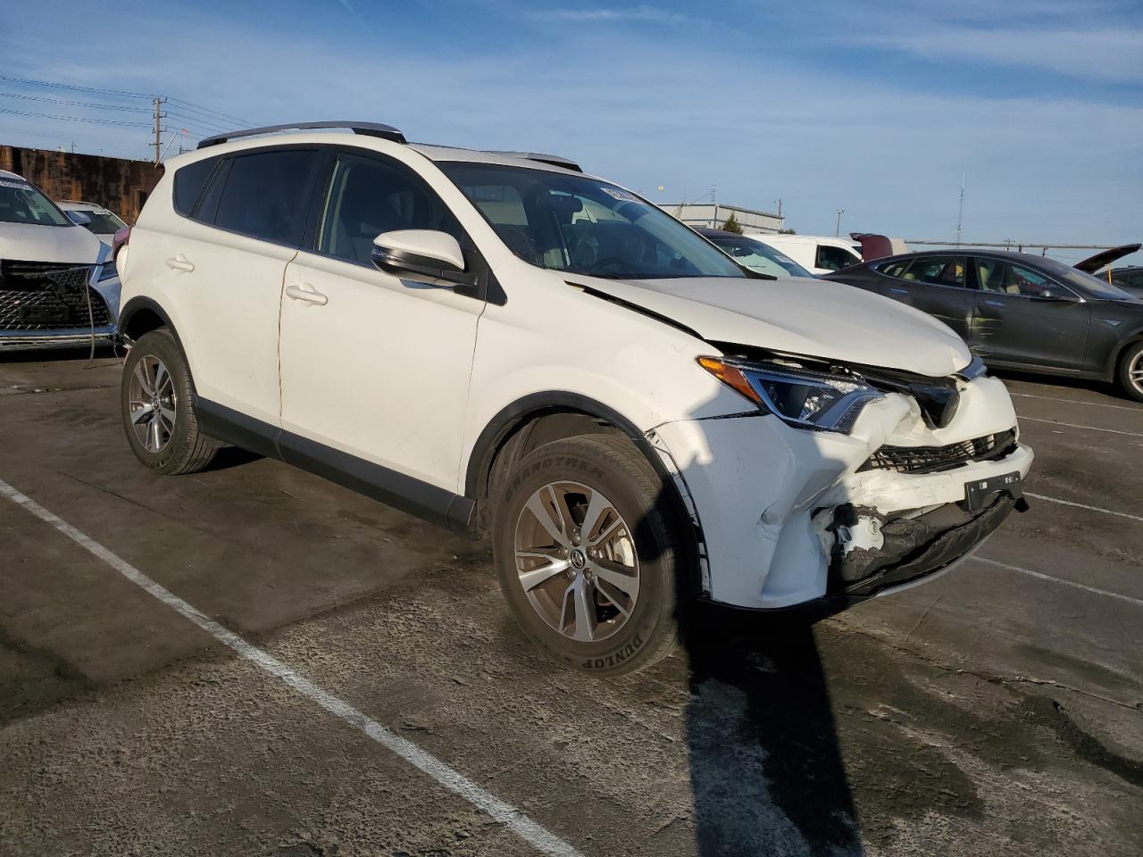 2016 Toyota RAV 4 - Image 4