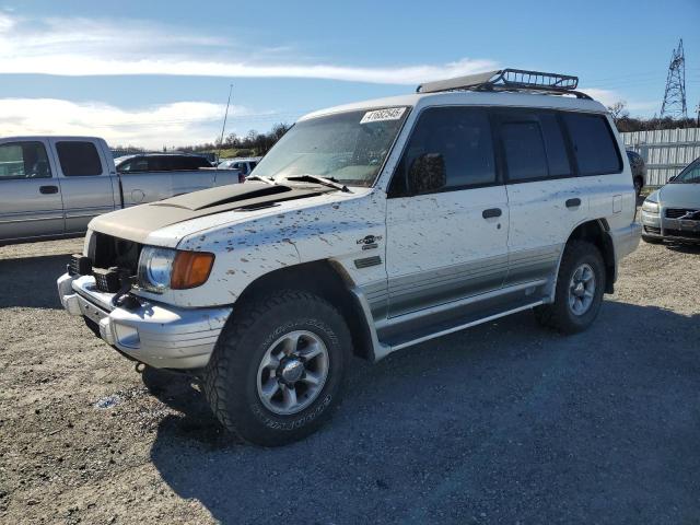 1999 Mitsubishi Montero 