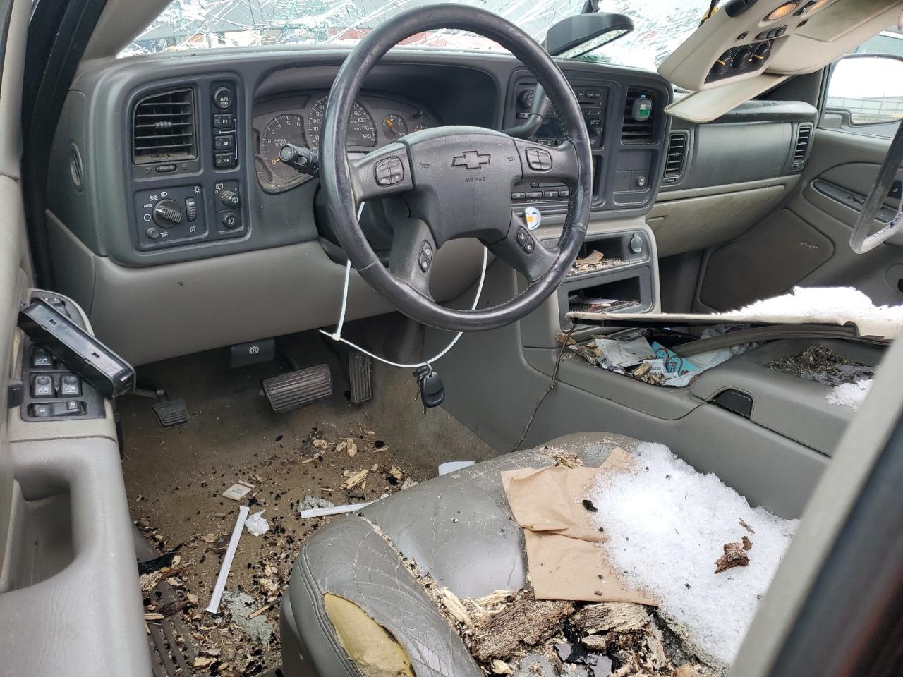 2005 Chevrolet Suburban K1500 VIN: 3GNFK16Z35G285352 Lot: 87891235