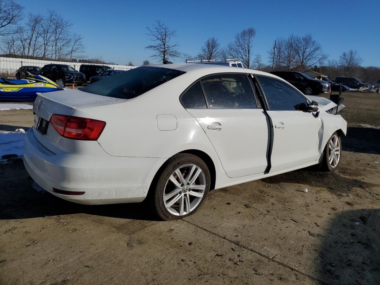 2015 Volkswagen Jetta - Image 3