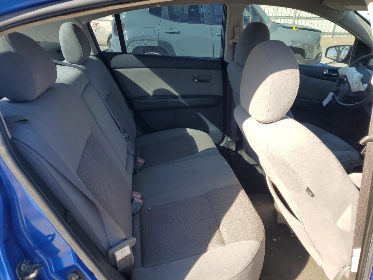 2011 Nissan Sentra - Image 10