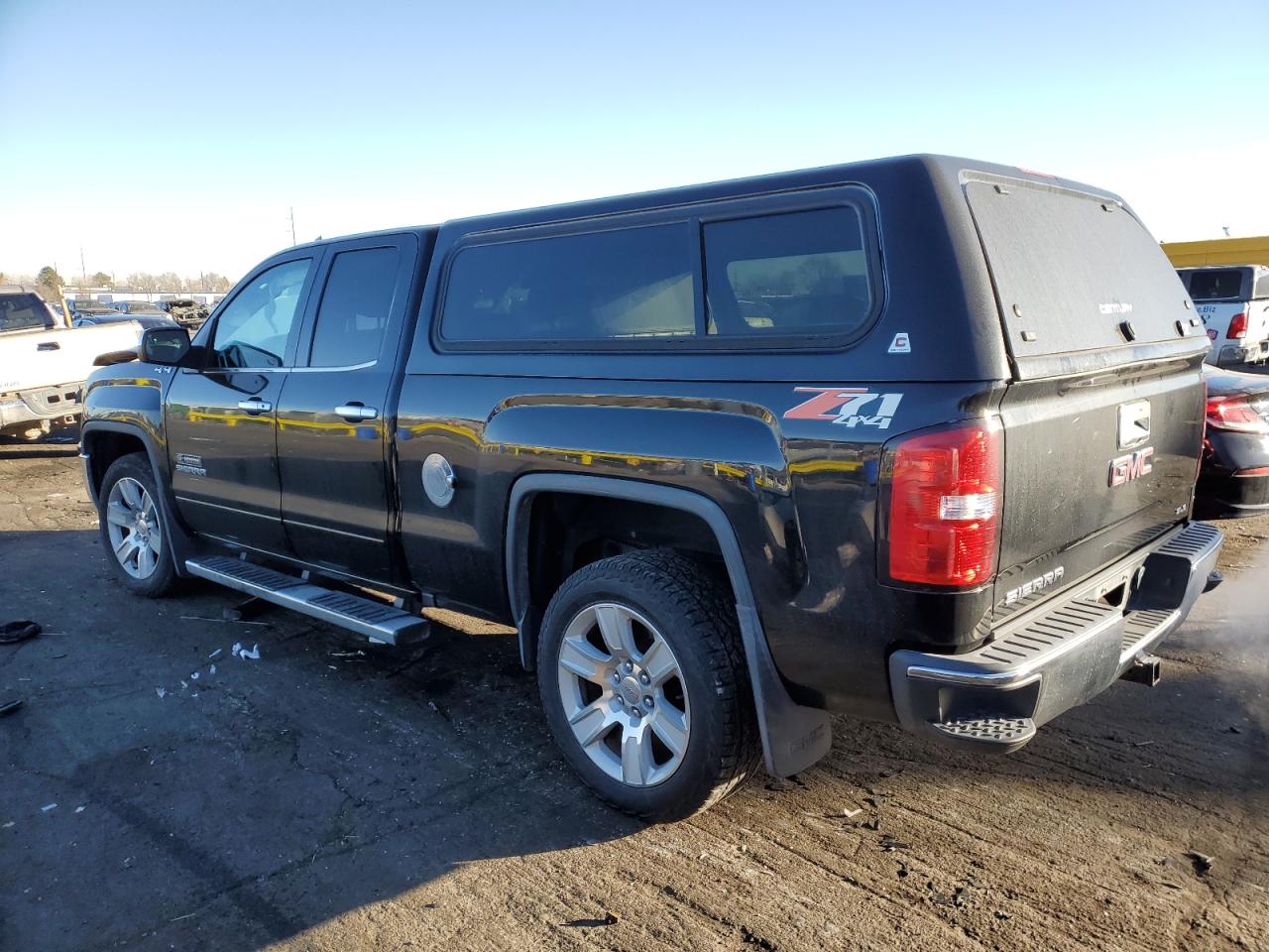 2016 GMC Sierra - Image 2