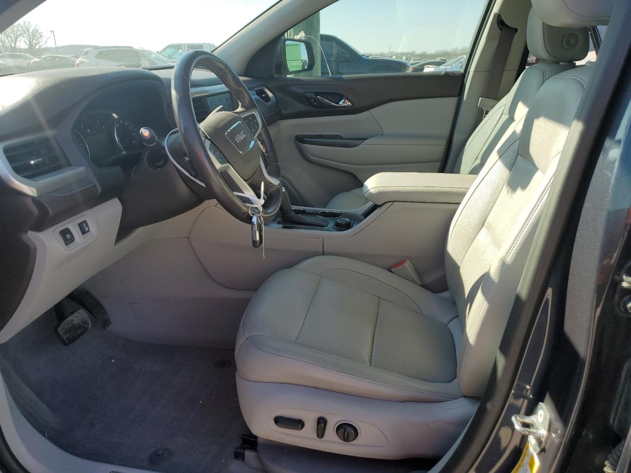 2018 GMC Acadia - Image 7