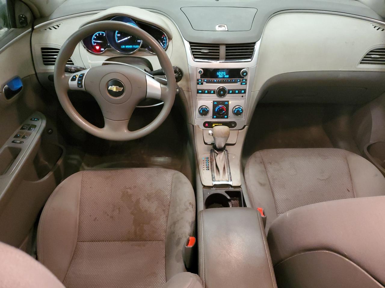 2009 Chevrolet Malibu - Image 8