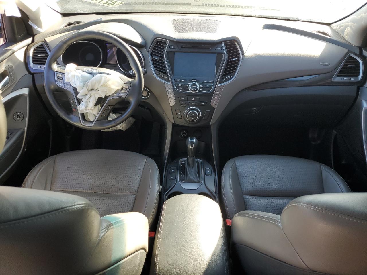 2014 Hyundai Santa Fe - Image 8