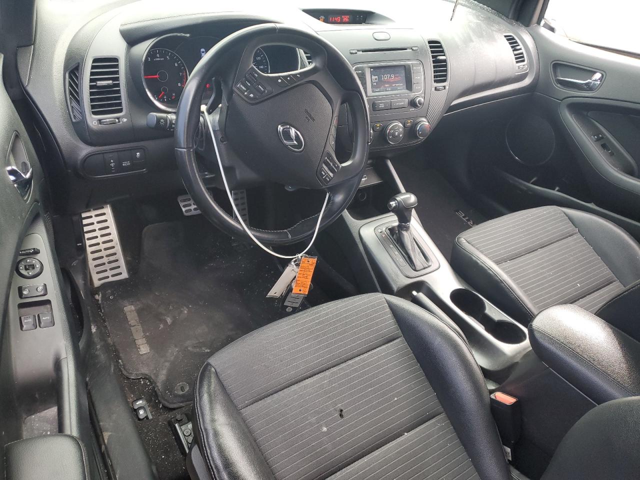 2015 Kia Forte - Image 8