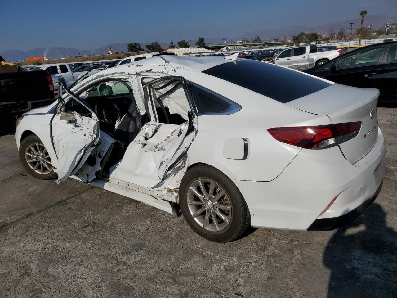 2019 Hyundai Sonata - Image 2