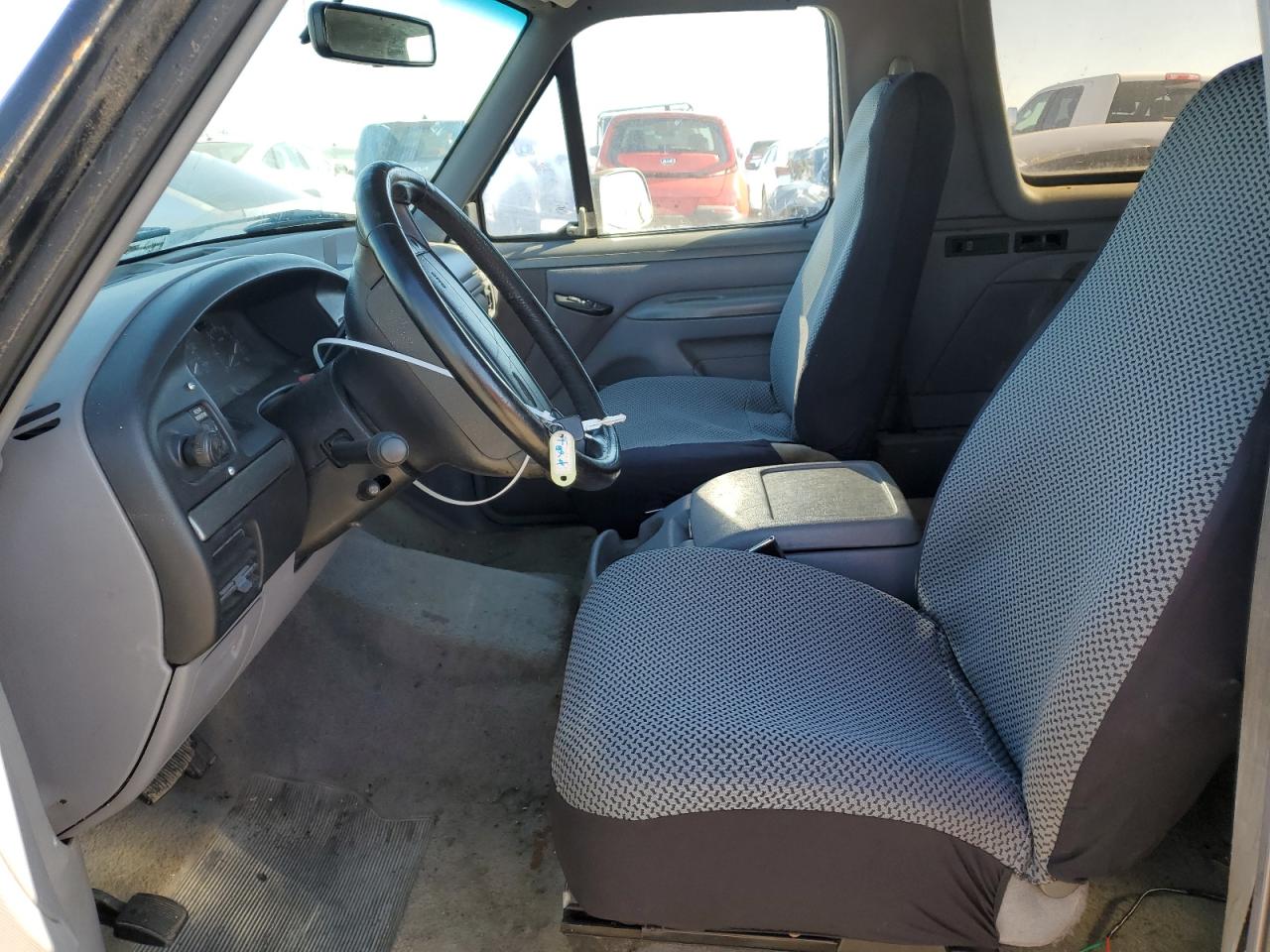 1994 Ford Bronco U100 VIN: 1FMEU15H2RLA87633 Lot: 42975525