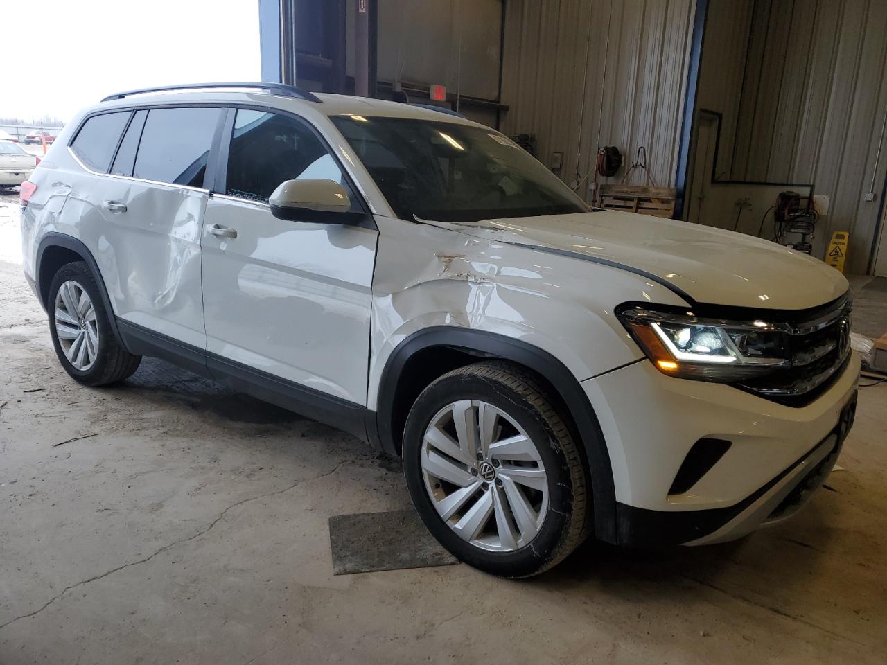 2021 Volkswagen Atlas - Image 4