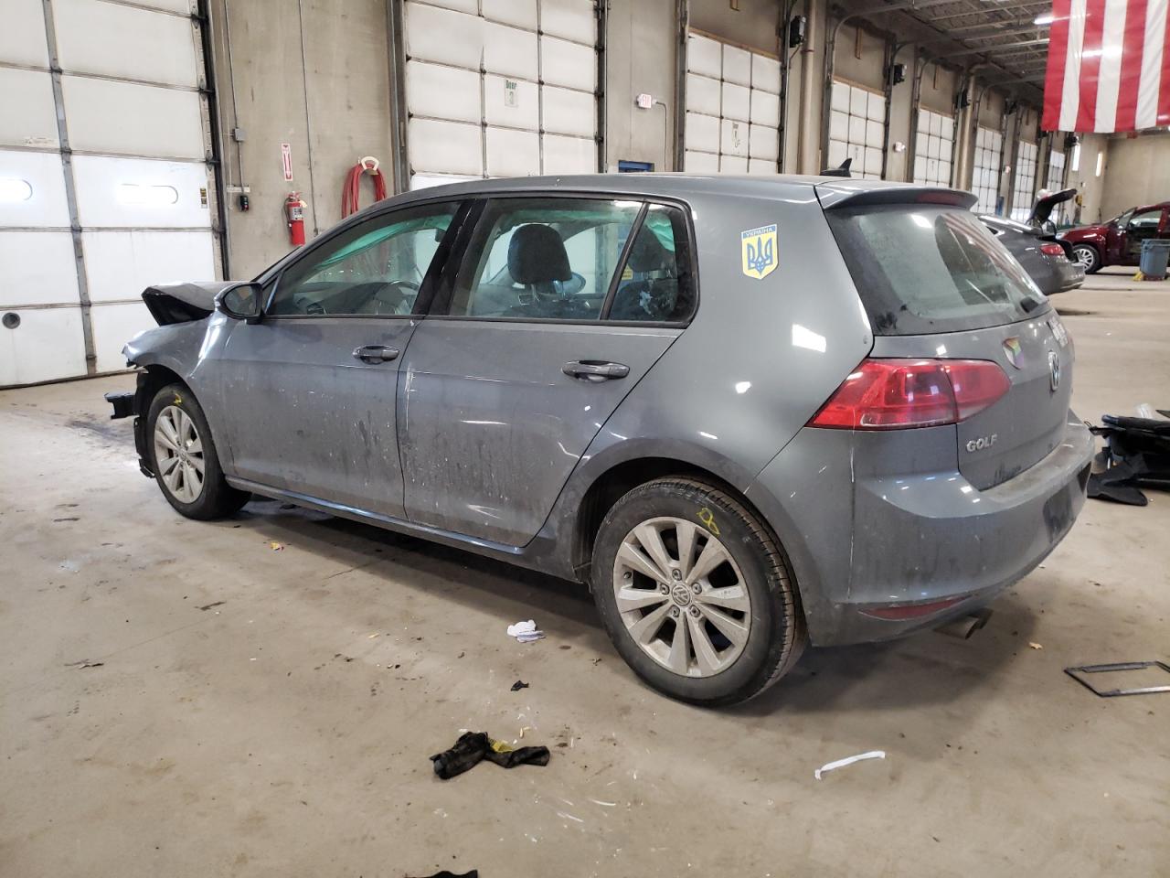 2015 Volkswagen Golf - Image 2