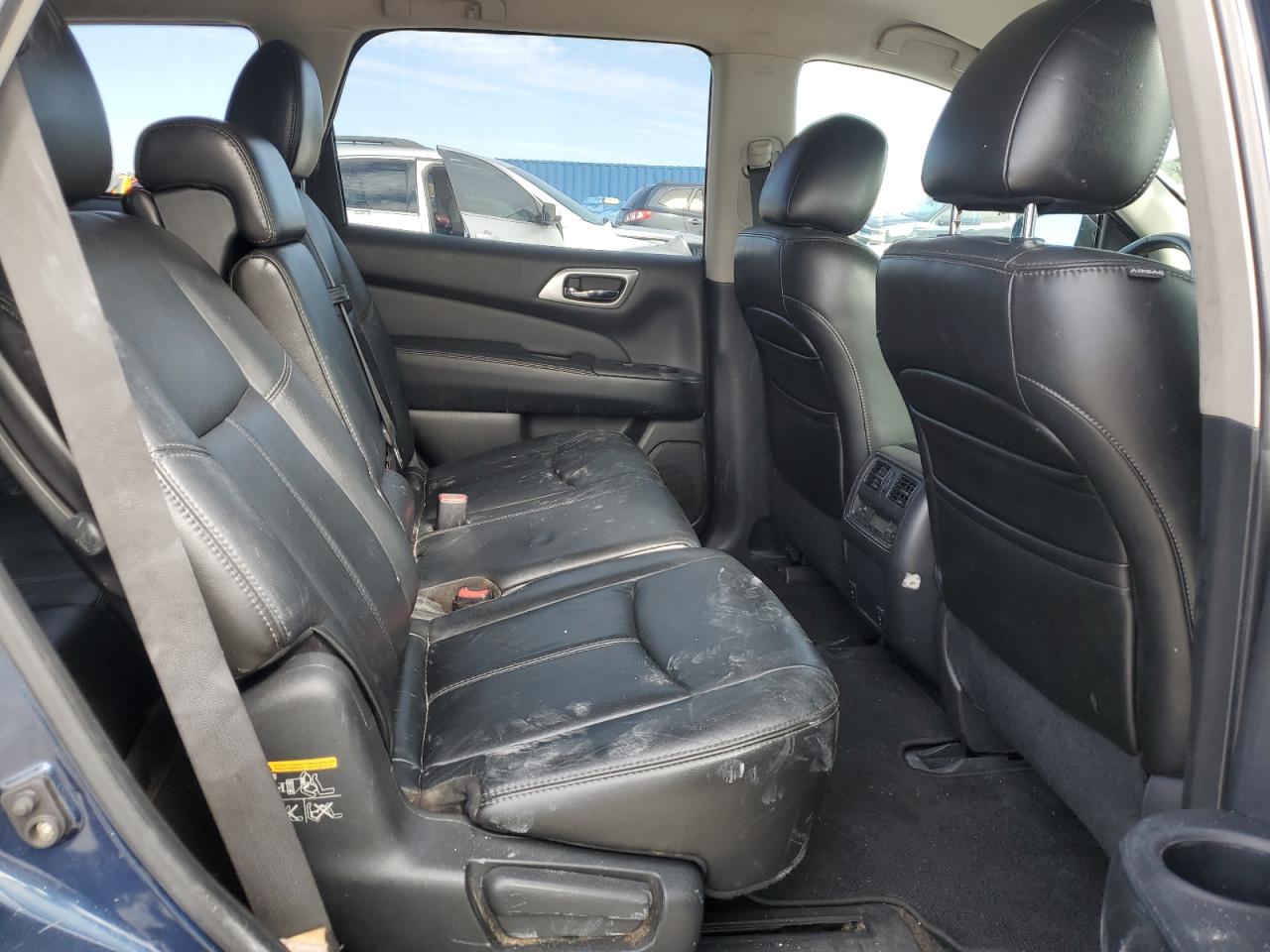 2013 Nissan Pathfinder - Image 11