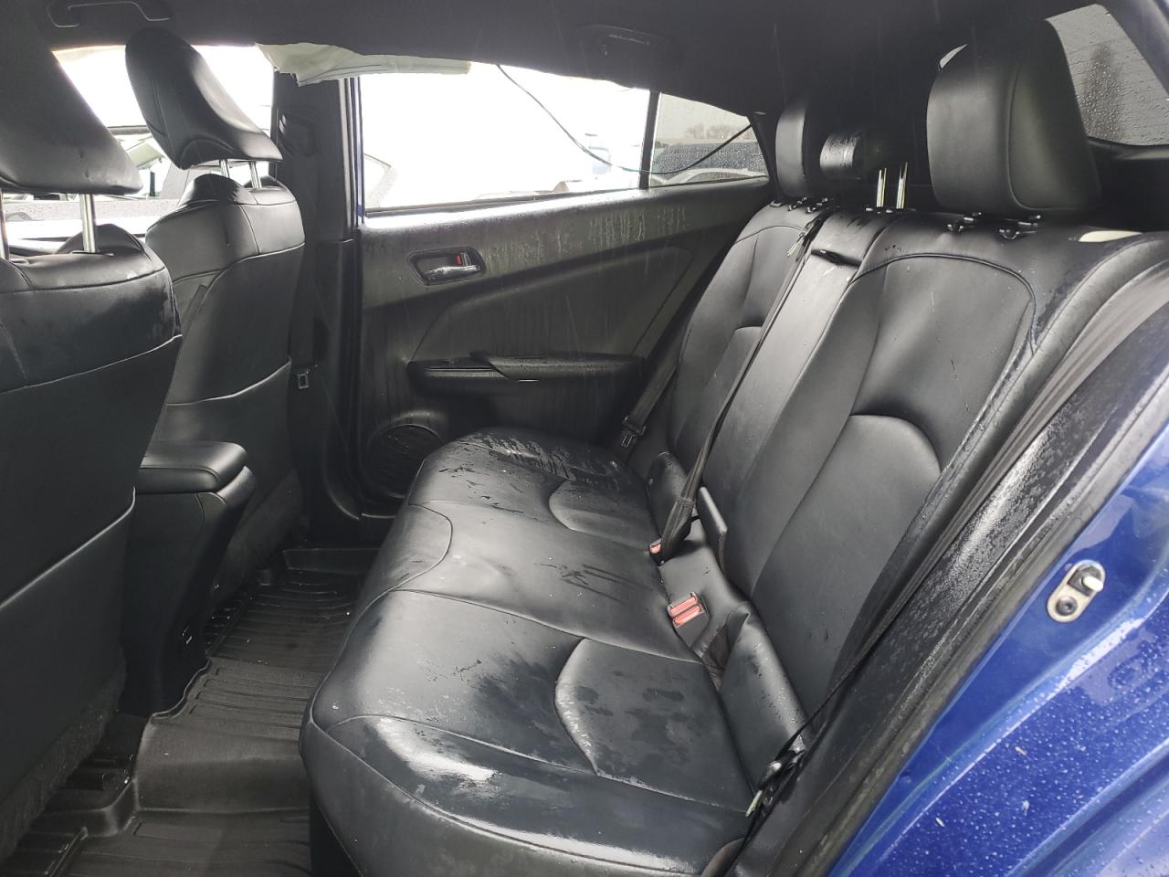 2016 Toyota Prius - Image 10