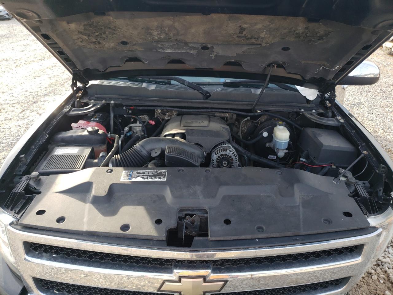 2009 Chevrolet Silverado - Image 11