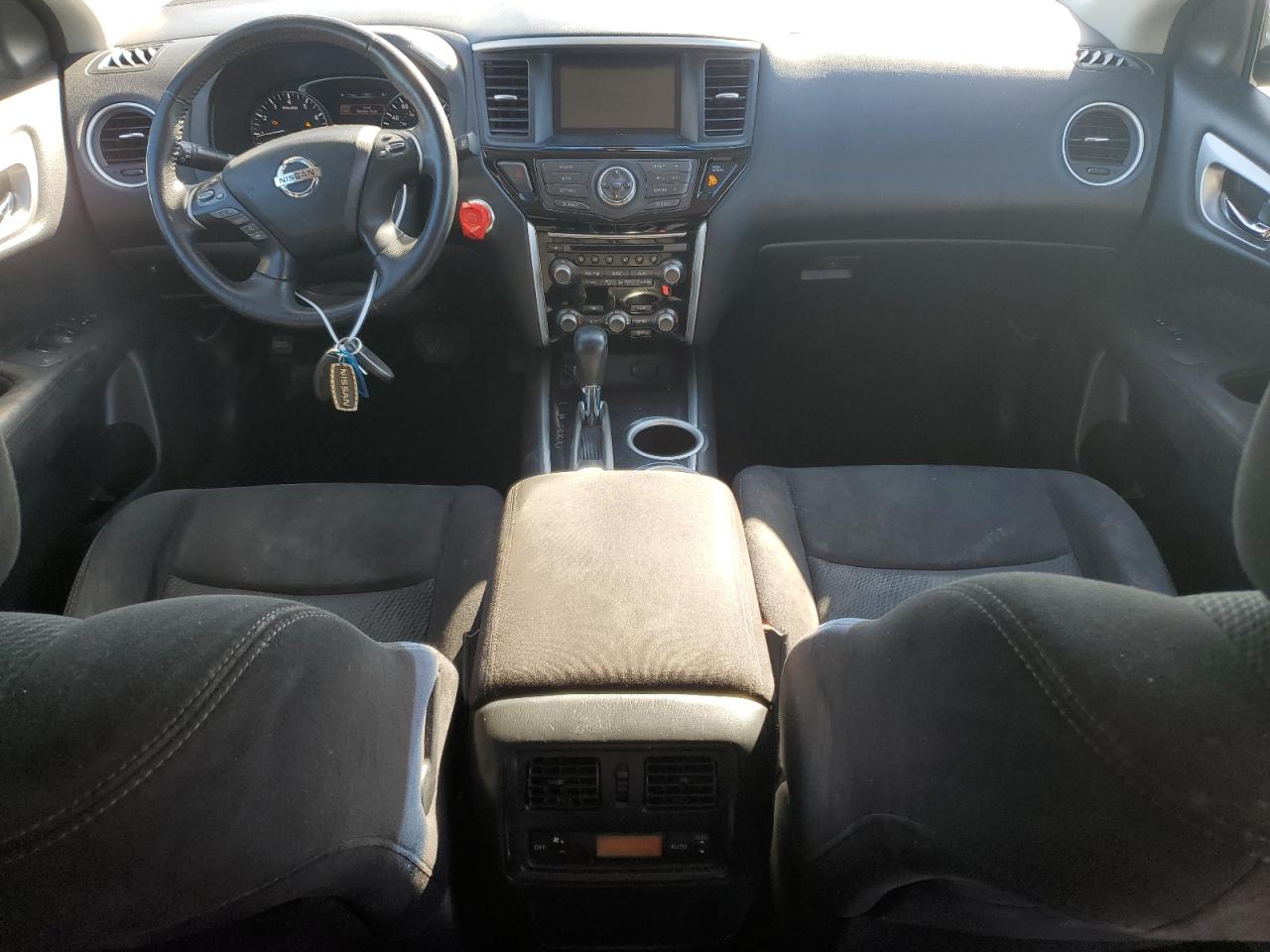 2014 Nissan Pathfinder - Image 8