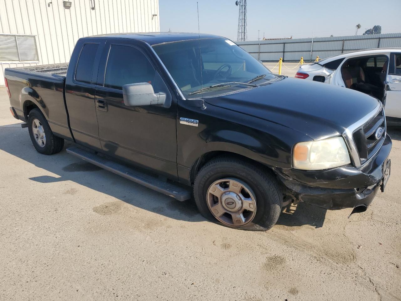 2004 Ford F-150 - Image 4