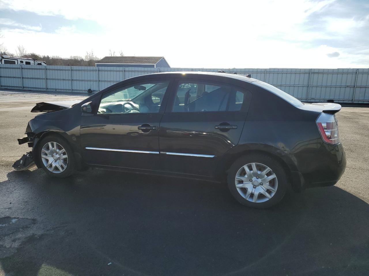 2011 Nissan Sentra - Image 2