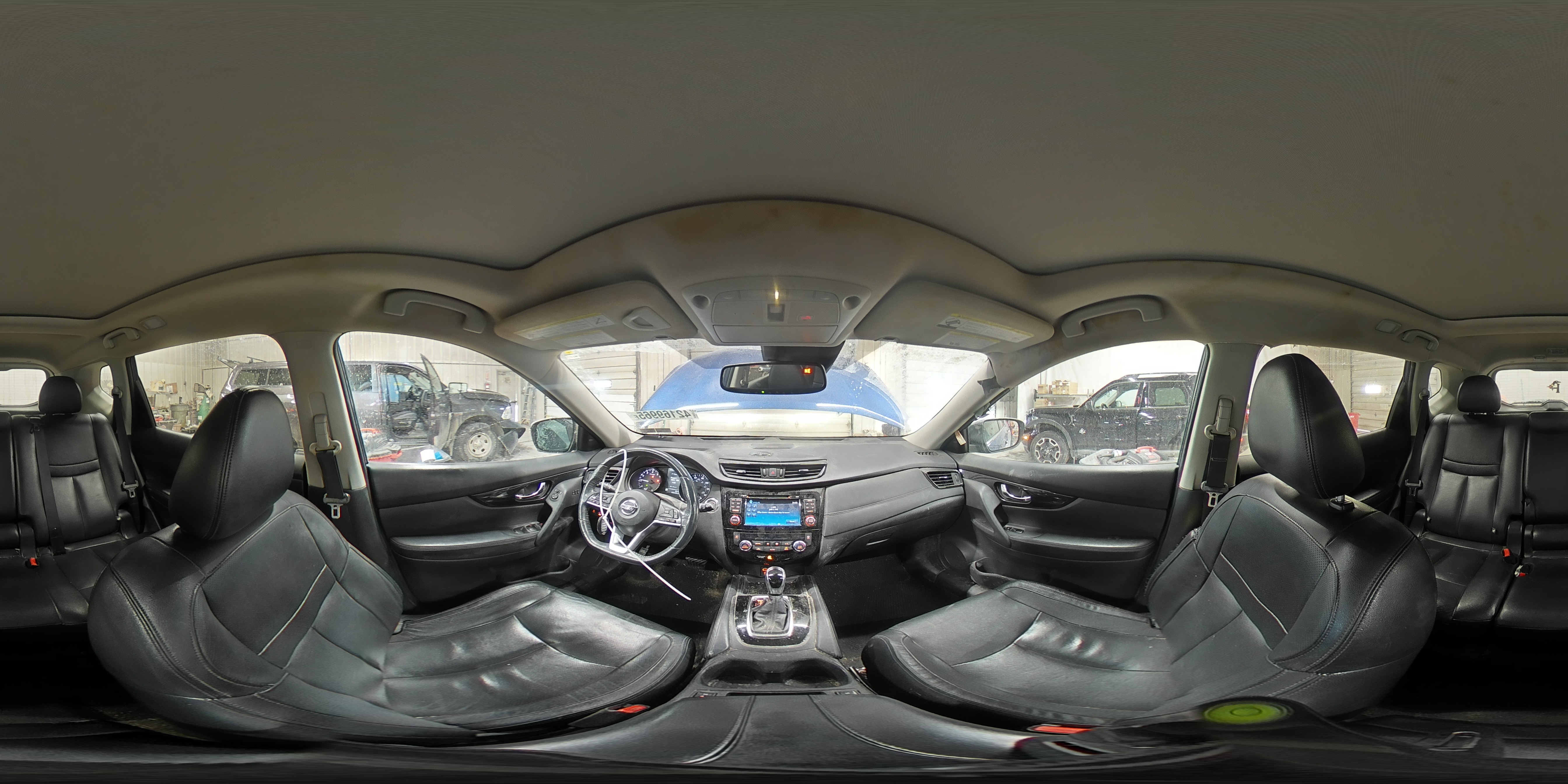 2017 Nissan Rogue - Image 14