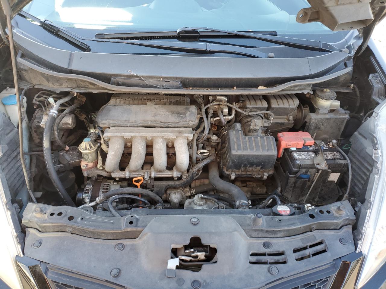 2011 Honda Fit - Image 11