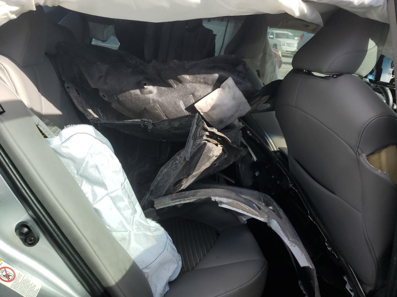 2018 Toyota Camry - Image 10