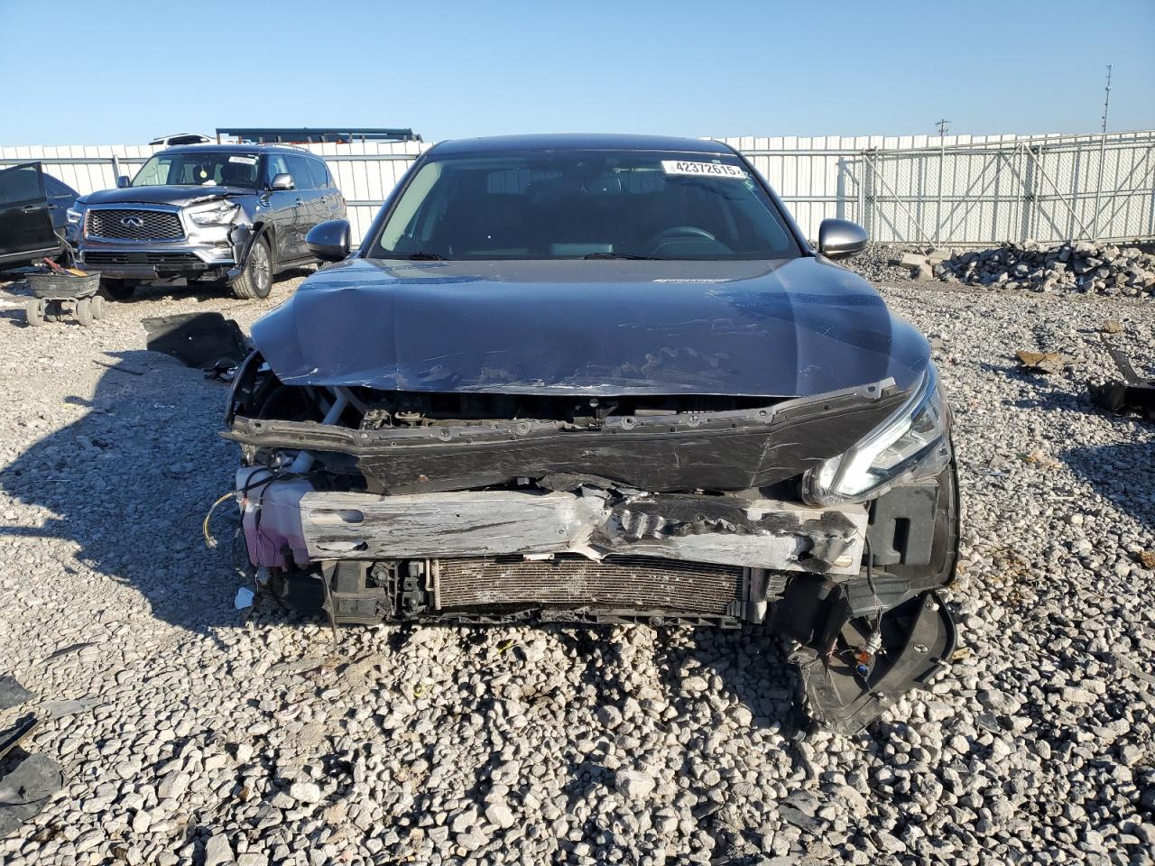 2019 Nissan Altima - Image 5